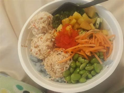 Poke bowl mall  It refers to raw marinated fish – most commonly, tuna